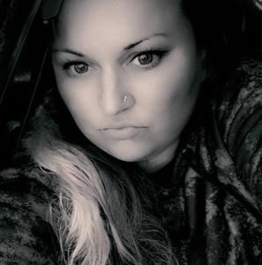 Meet your Posher, Lacey